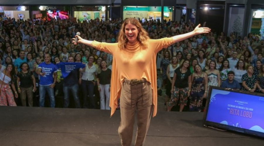 Rita Lobo fez mais uma palestra para o #bebamaisleite, desta vez em Fortaleza