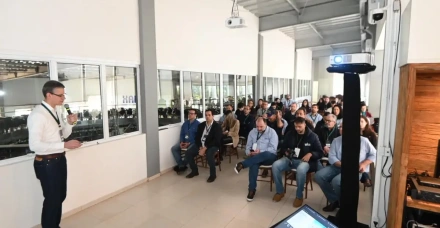 Boehringer Ingelheim reúne autoridades e setor leiteiro para apresentar avanços em biosseguridade e combate à resistência  antimicrobiana